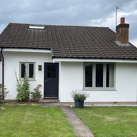 Fir Tree Cottage Chester Bagian luar foto