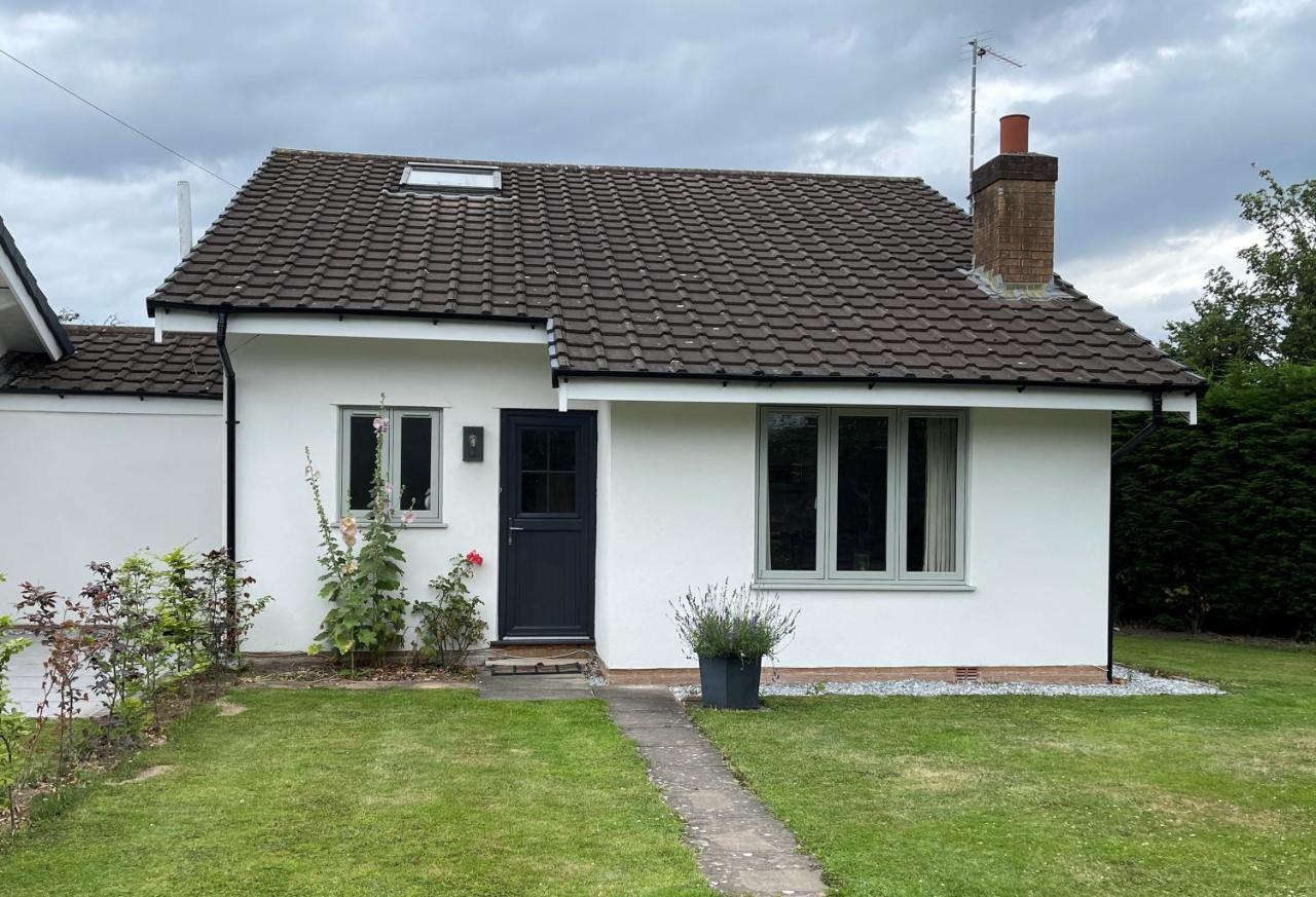 Fir Tree Cottage Chester Bagian luar foto